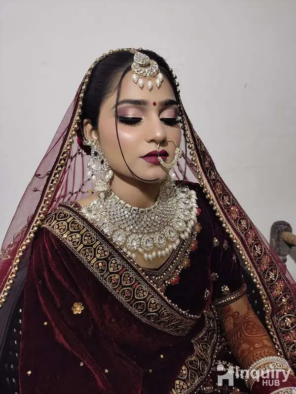 Heenu Makeup Artist