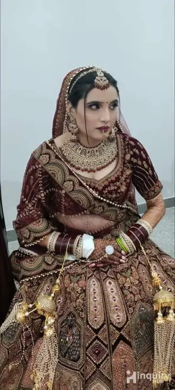 Heenu Makeup Artist