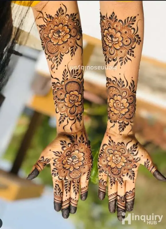 Nusrath Mehndi Artist