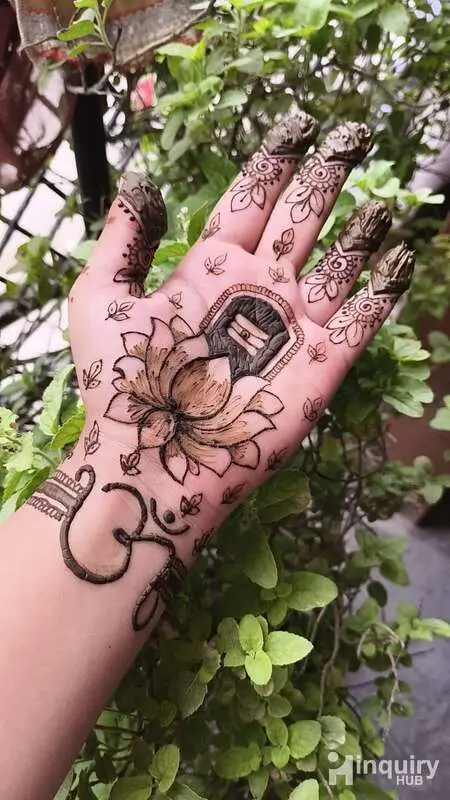 Radhika Mehandi Artist