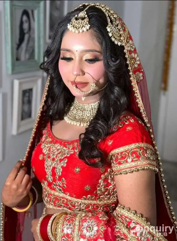 Uniq Makeover And Beauty Salon
