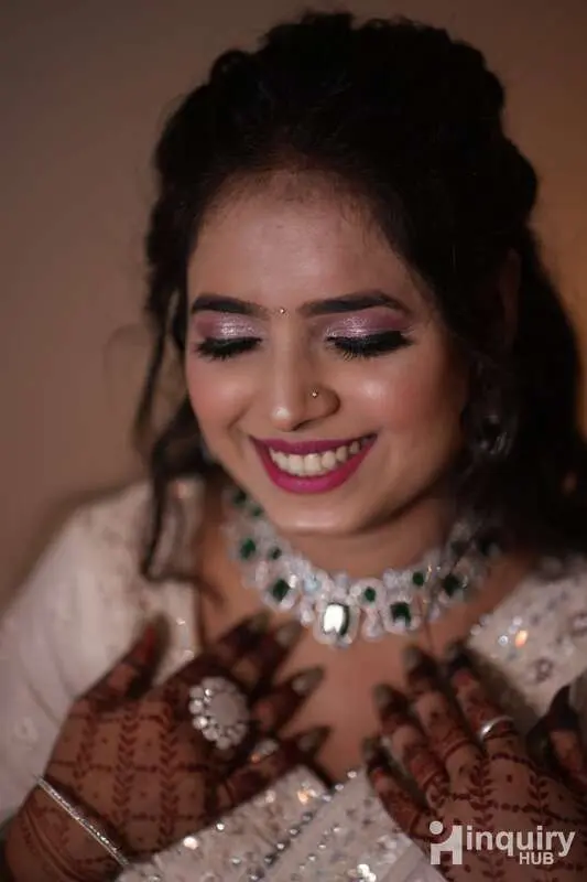 Uniq Makeover And Beauty Salon