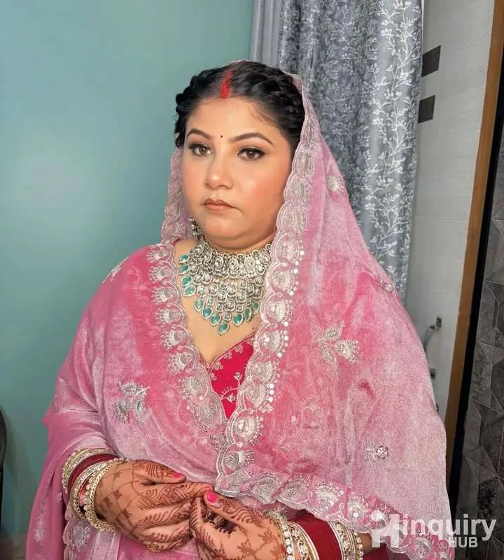 Pooja Makeouvers