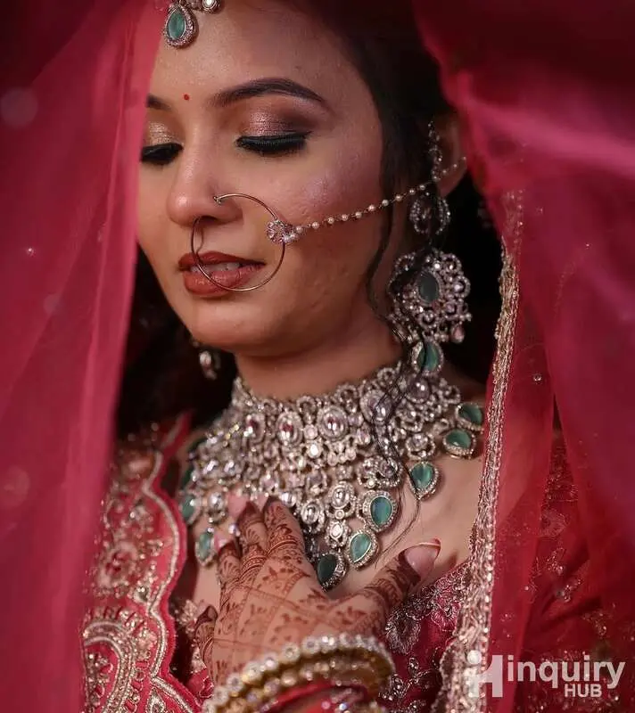 Pooja Makeouvers