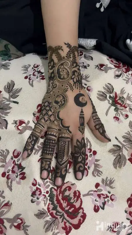 Sana S Mehendi