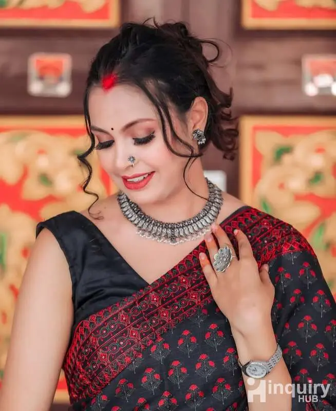 Anchal Makeover's