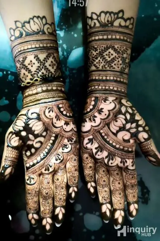 Harshi S Henna