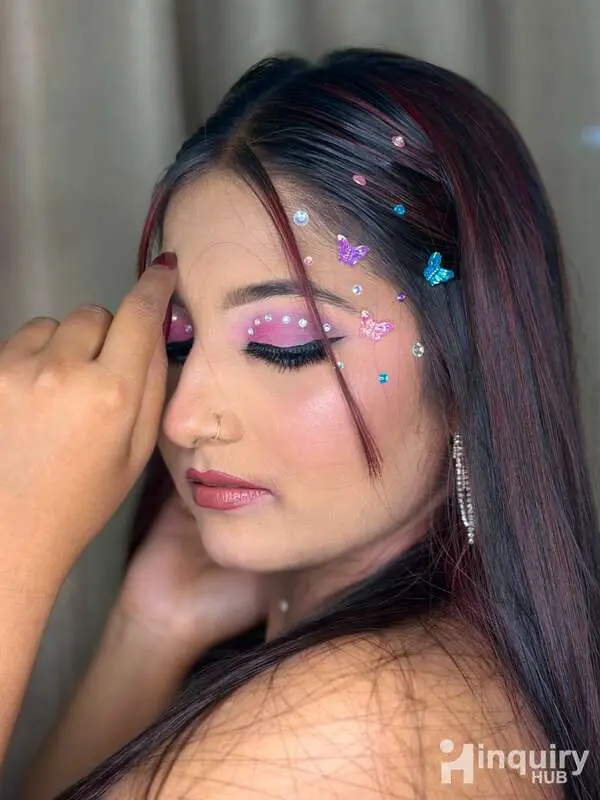 Yashi Makeover Artist
