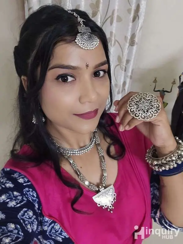 Glossy Glamm Professional Beauty Salon