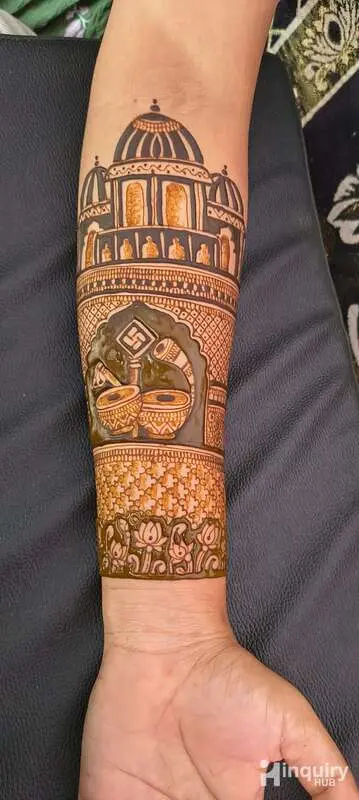 Sakshi Mehndi Artist