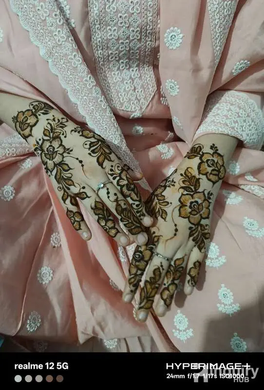 Afreen Mehndi Artist