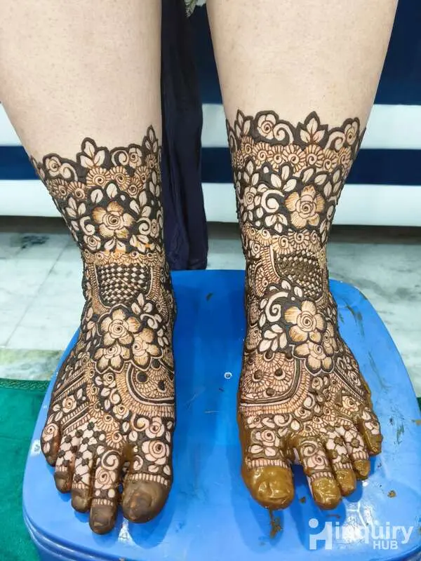 Afreen Mehndi Artist