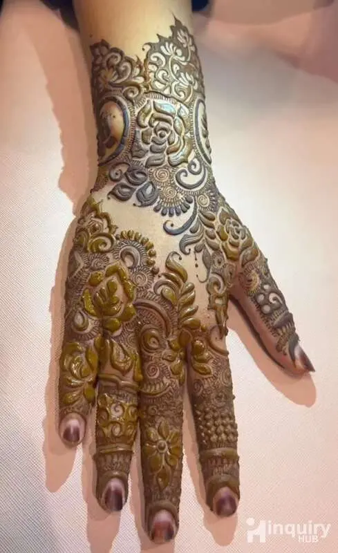 Sobu Mhndi Art
