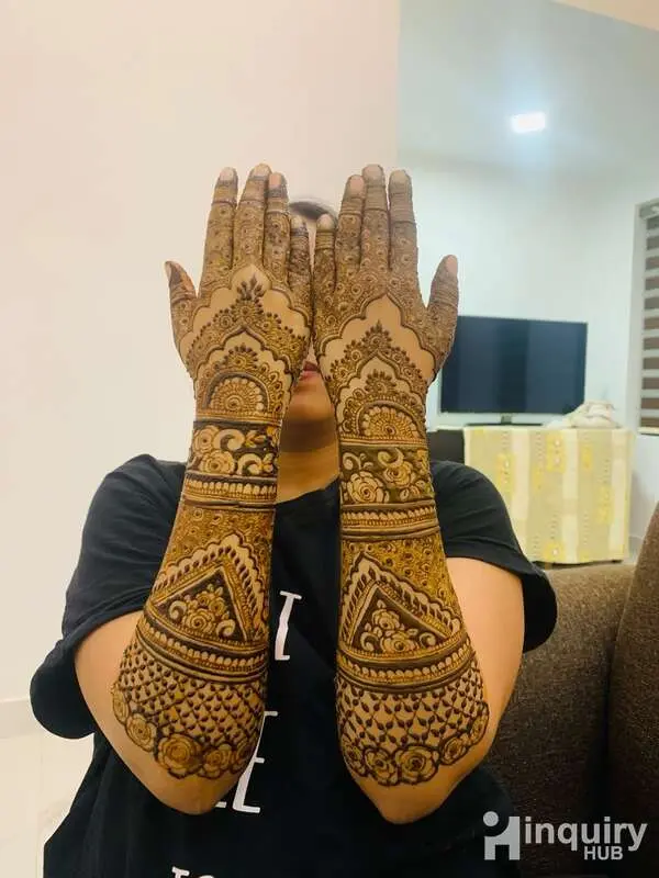 Henna Bloom
