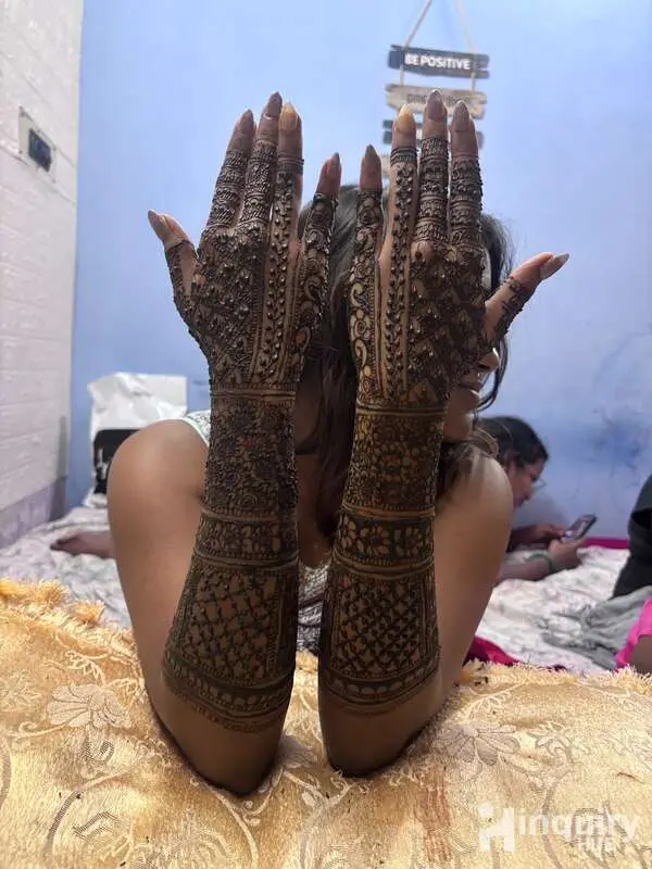 Imrana Mehndi Artist
