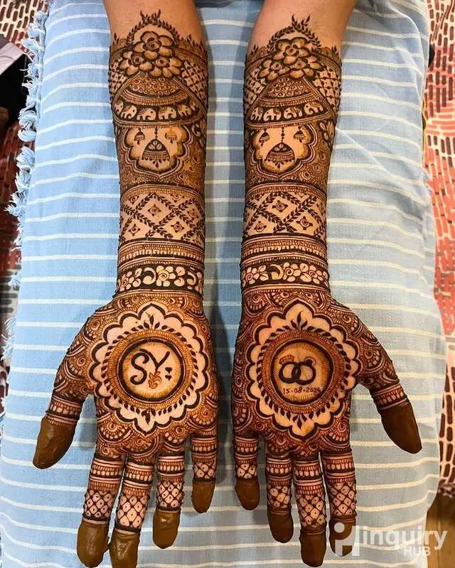 Kumkum Mehndi Artist