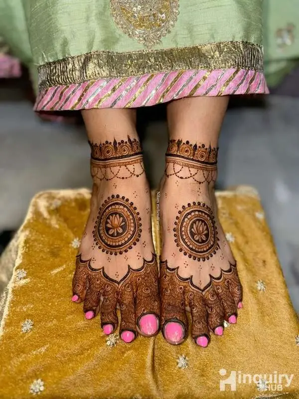 Kumkum Mehndi Artist
