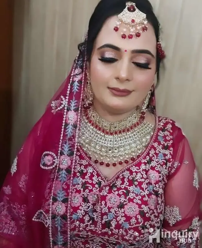 Looks Beauty Salon