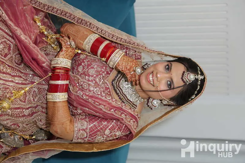 Vadhoo Makeovers