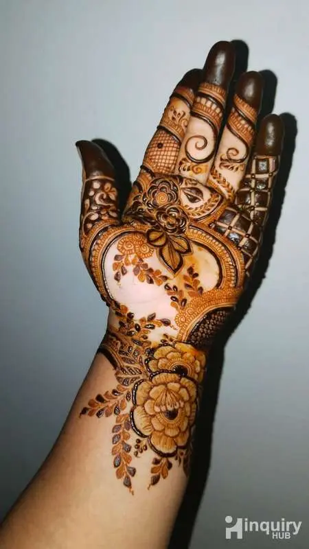 Moni's Henna Artistry