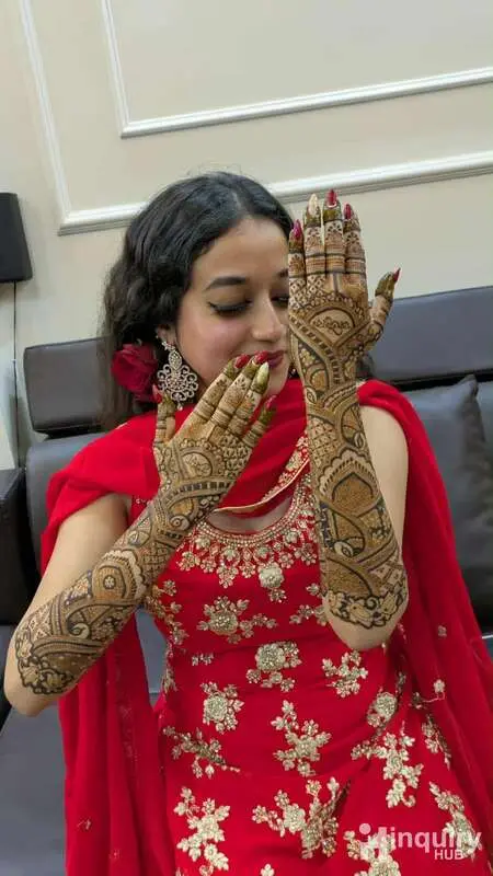 Moni's Henna Artistry