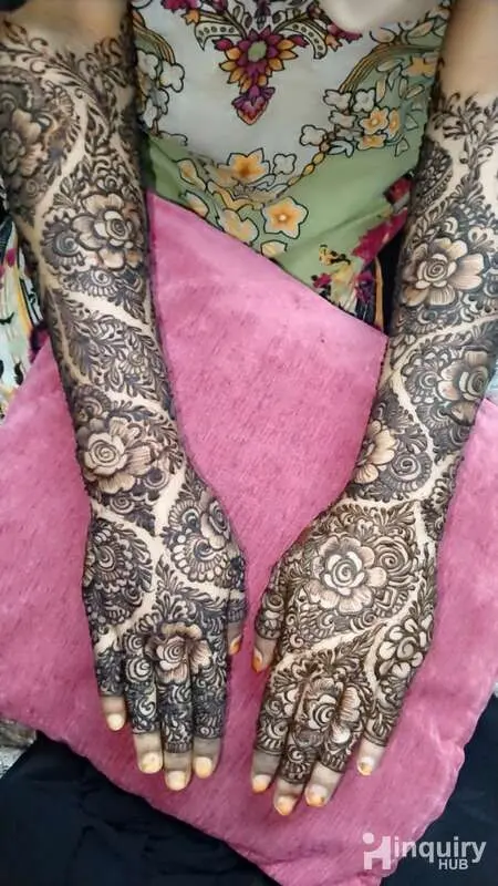 Am Mehndi And Beautician Academy
