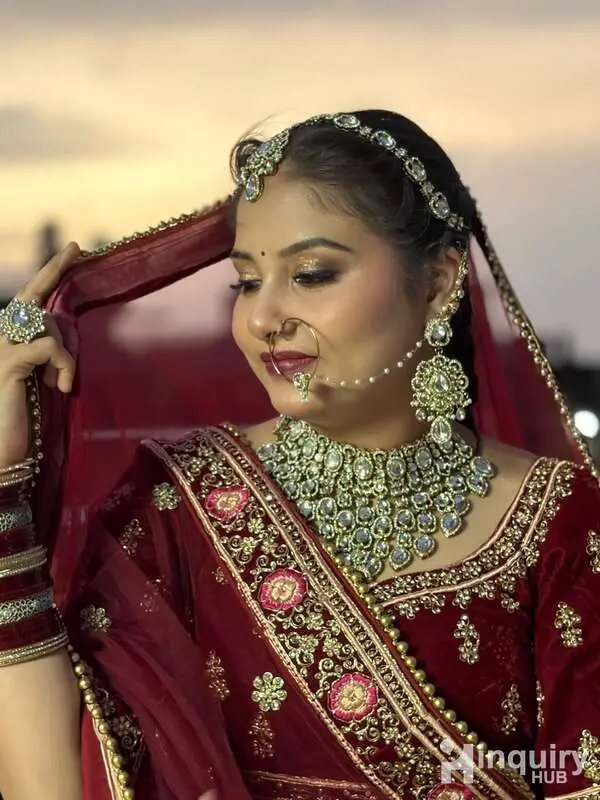 Durga Makeup's Artist
