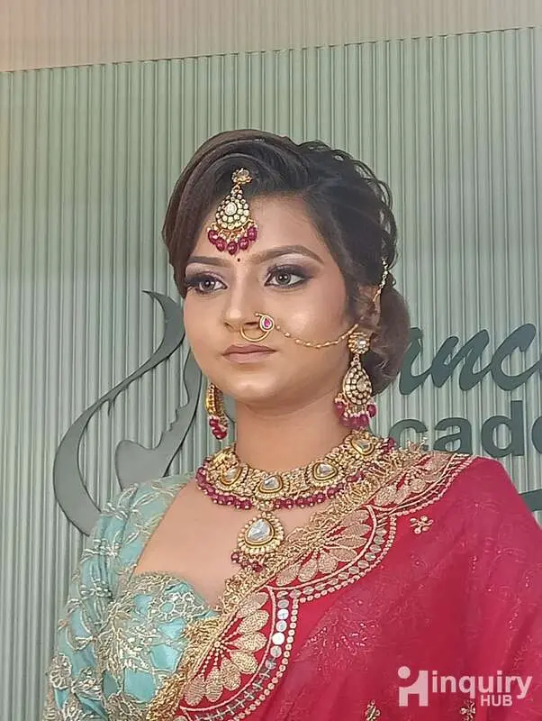 Meenu Makeovers