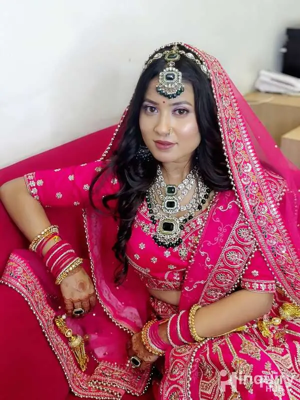 Vaishnavi Makeover  Artist