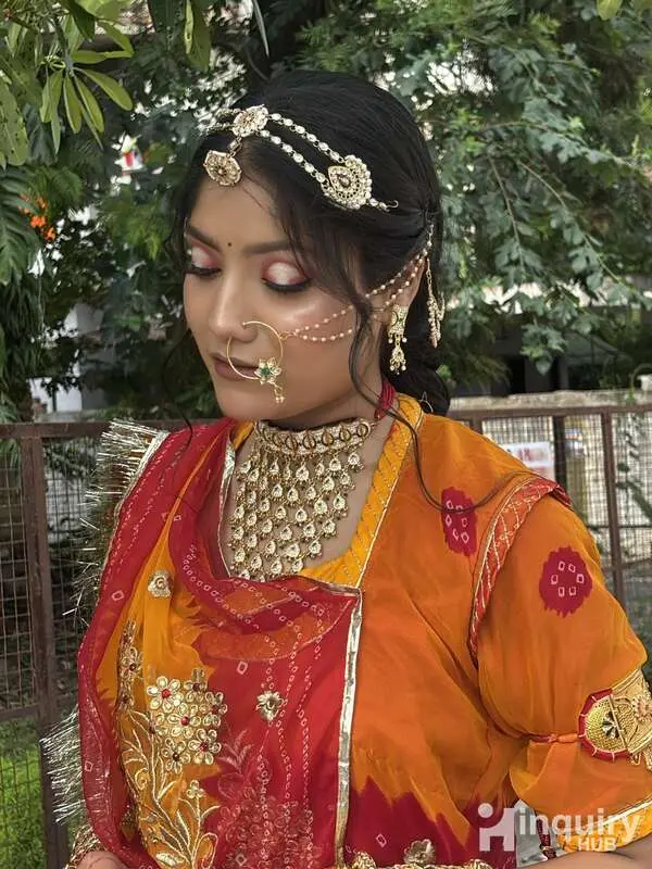 Vaishnavi Makeover  Artist