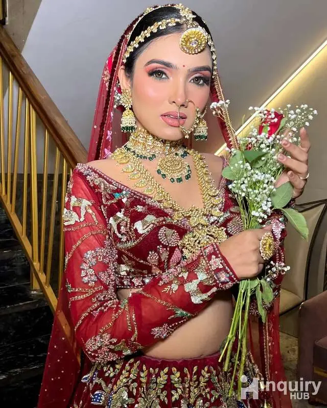 Auras Makeup Studio