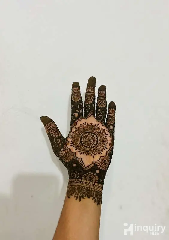 Henna Mehndi Artist