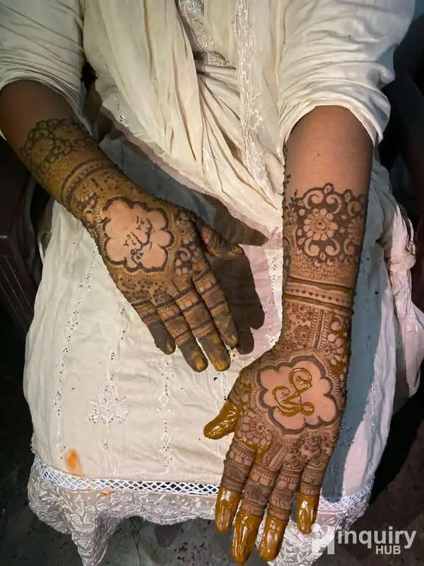 Tanishq Mehndi Artist