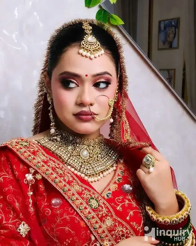 Aditi Jha Freelancer Makeup Artist