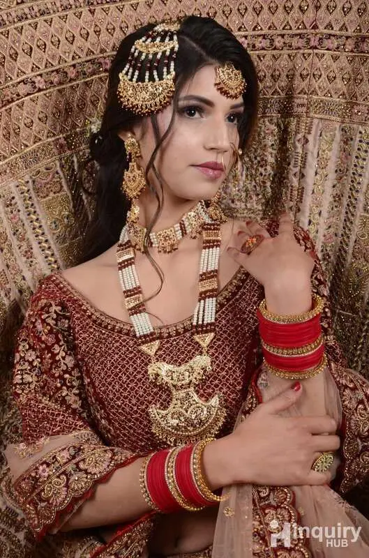 Make Up Artist Fiza Khan