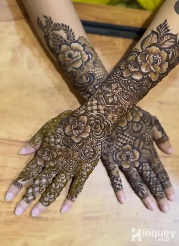 Zoha Jabeen Mehndi Artist