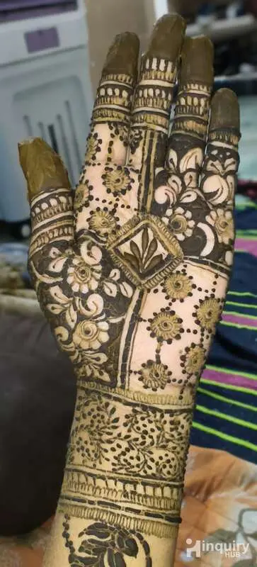 Subiya  Mehendi