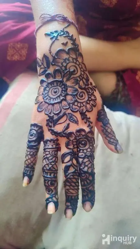 Sameera Shaik Mehndi Artist