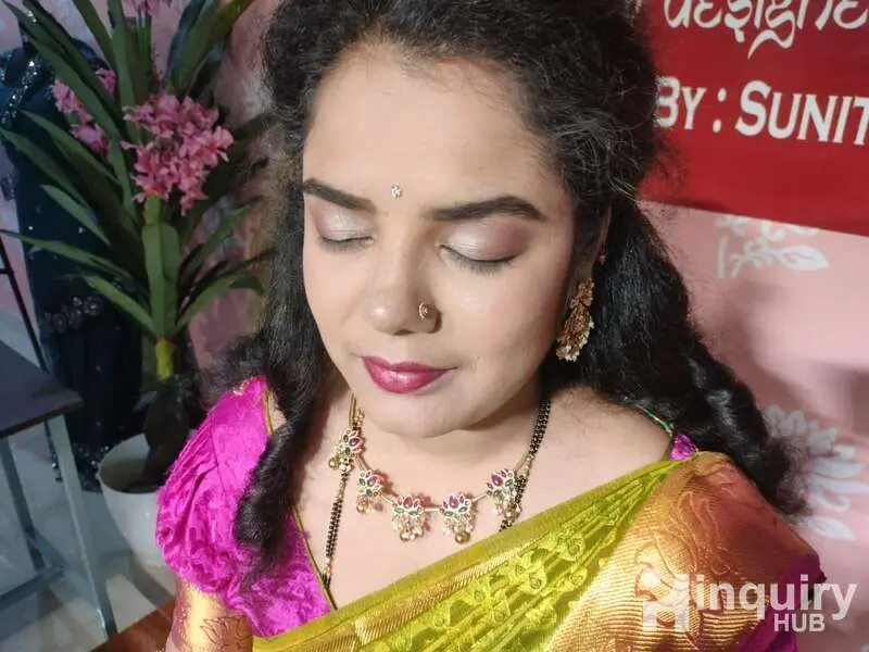 Uma Makeover Artist