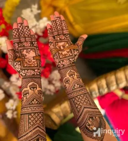 Simran Mehandi Artist