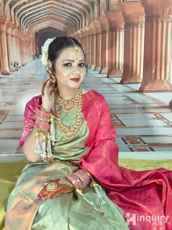 Nuzzahmakeup Artist And Mehndi Artist