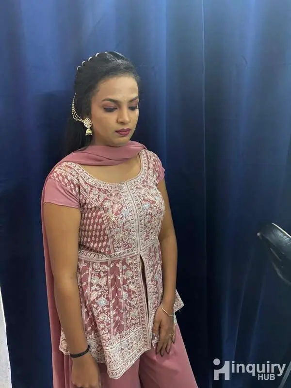 Divya Beauty Parlour And Academy