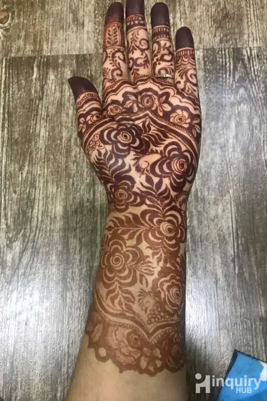 Arifa  Mehndi Artist