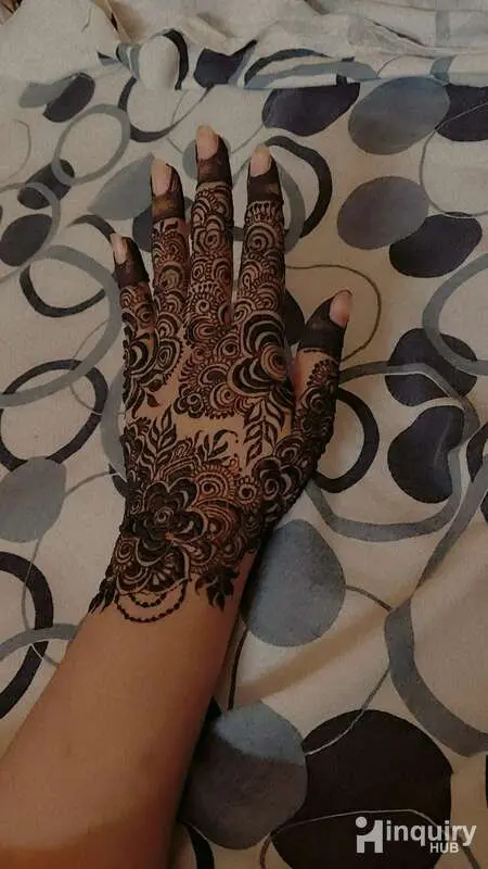 Arifa  Mehndi Artist