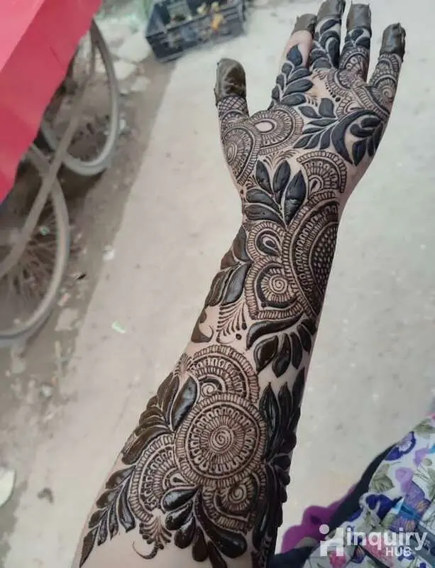 Mehndi Artist By Saniya