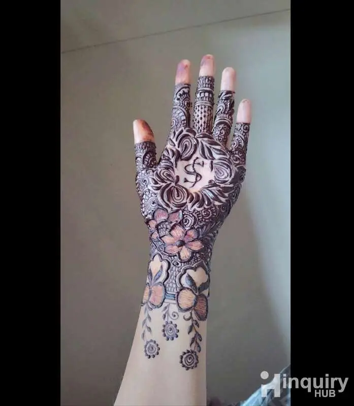 Saima Mehndi Artist