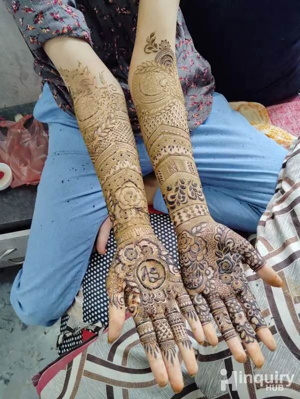 Saima Mehndi Artist