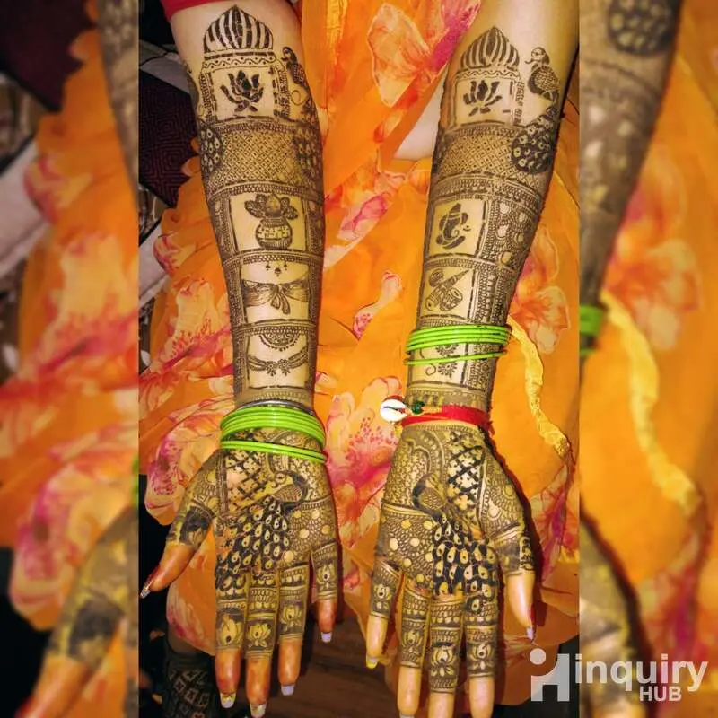 Rang And Riwazz Mehndi Artist