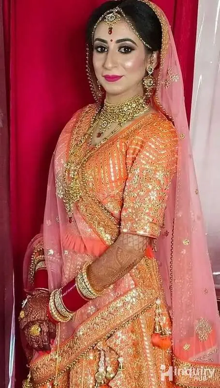 Glam Up By Purnima