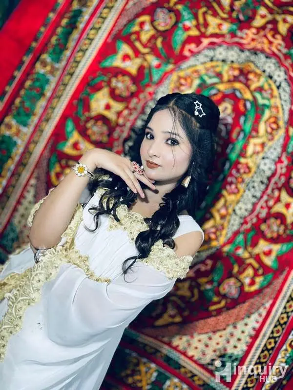 Aniya Khan Makeover